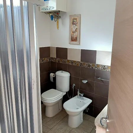 Alluno Avola Buitenkant foto
